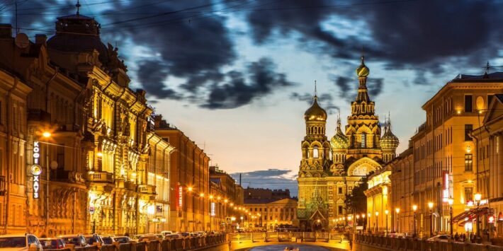 РОЖДЕСТВЕНСКИЙ БАЛ В САНКТ-ПЕТЕРБУРГЕ